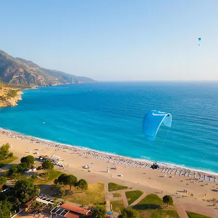 Sundia By Liberty (adults Only) Rezort