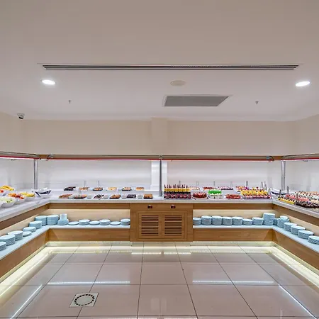 利波特厄吕代尼兹酒店 4* 厄吕代尼兹