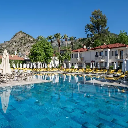 Sundia By Liberty (adults Only) Ολουντενίζ